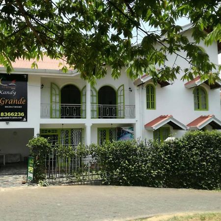 Kandy La Grande Holiday Resort 외부 사진